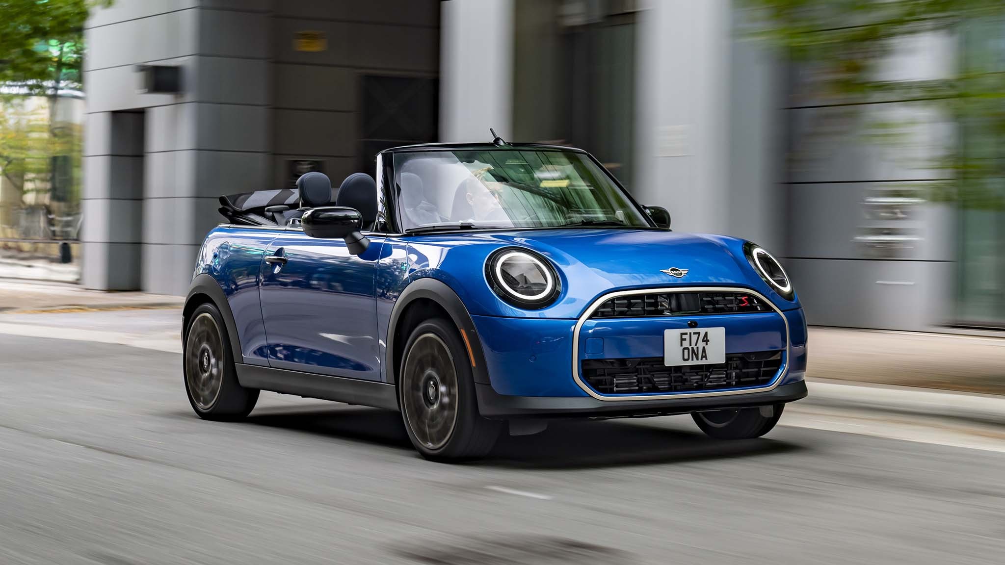 2025 MINI Convertible