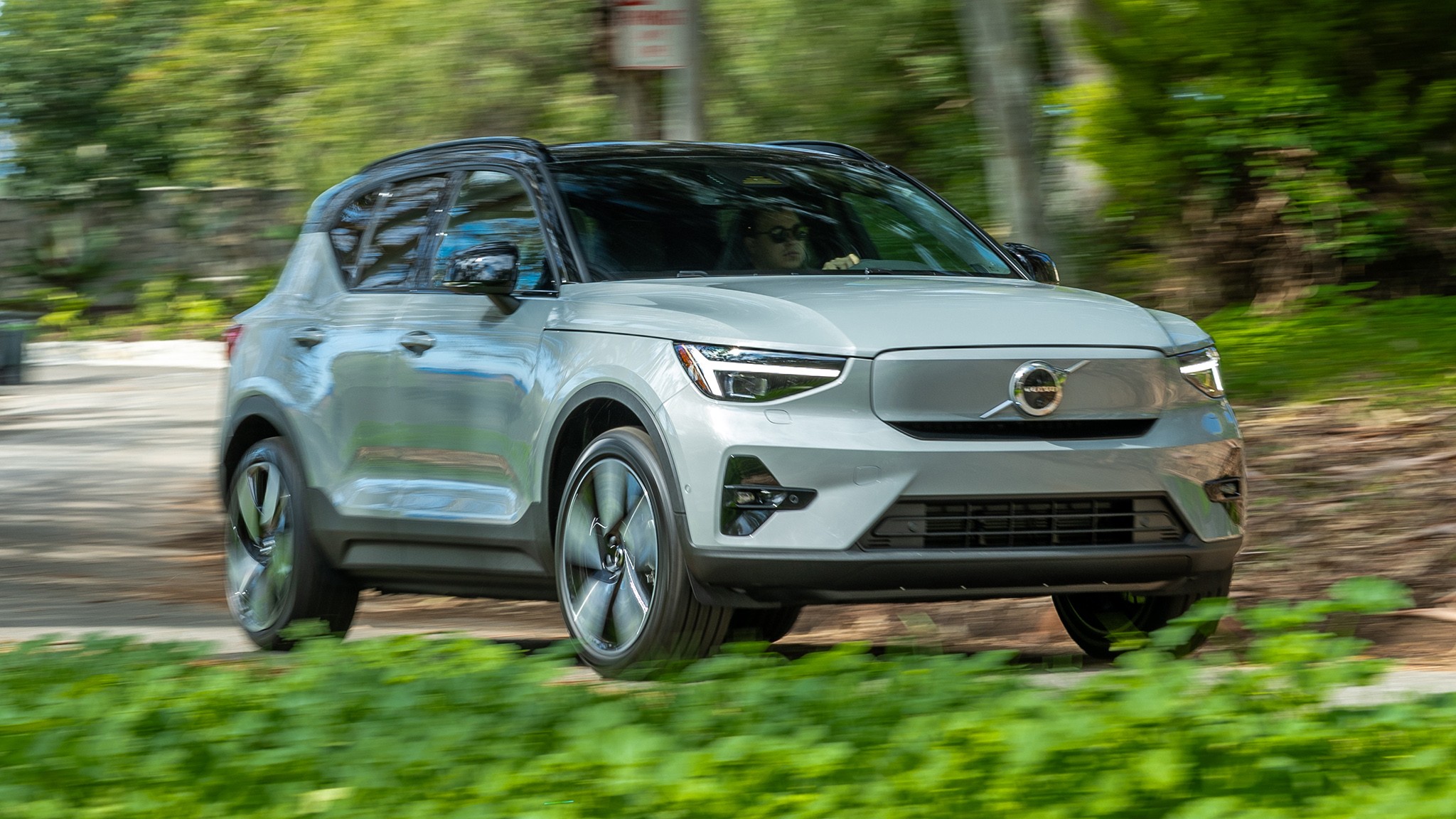 2025 Volvo XC40 Recharge