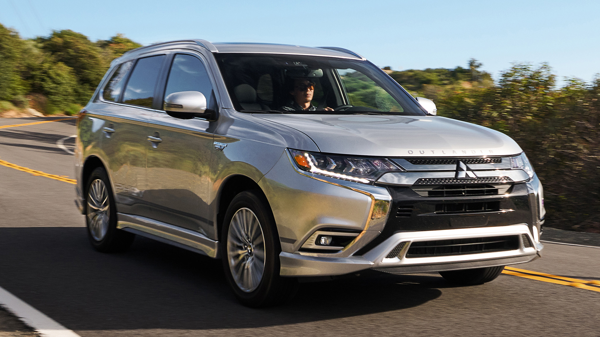 2022 Mitsubishi Outlander Hybrid