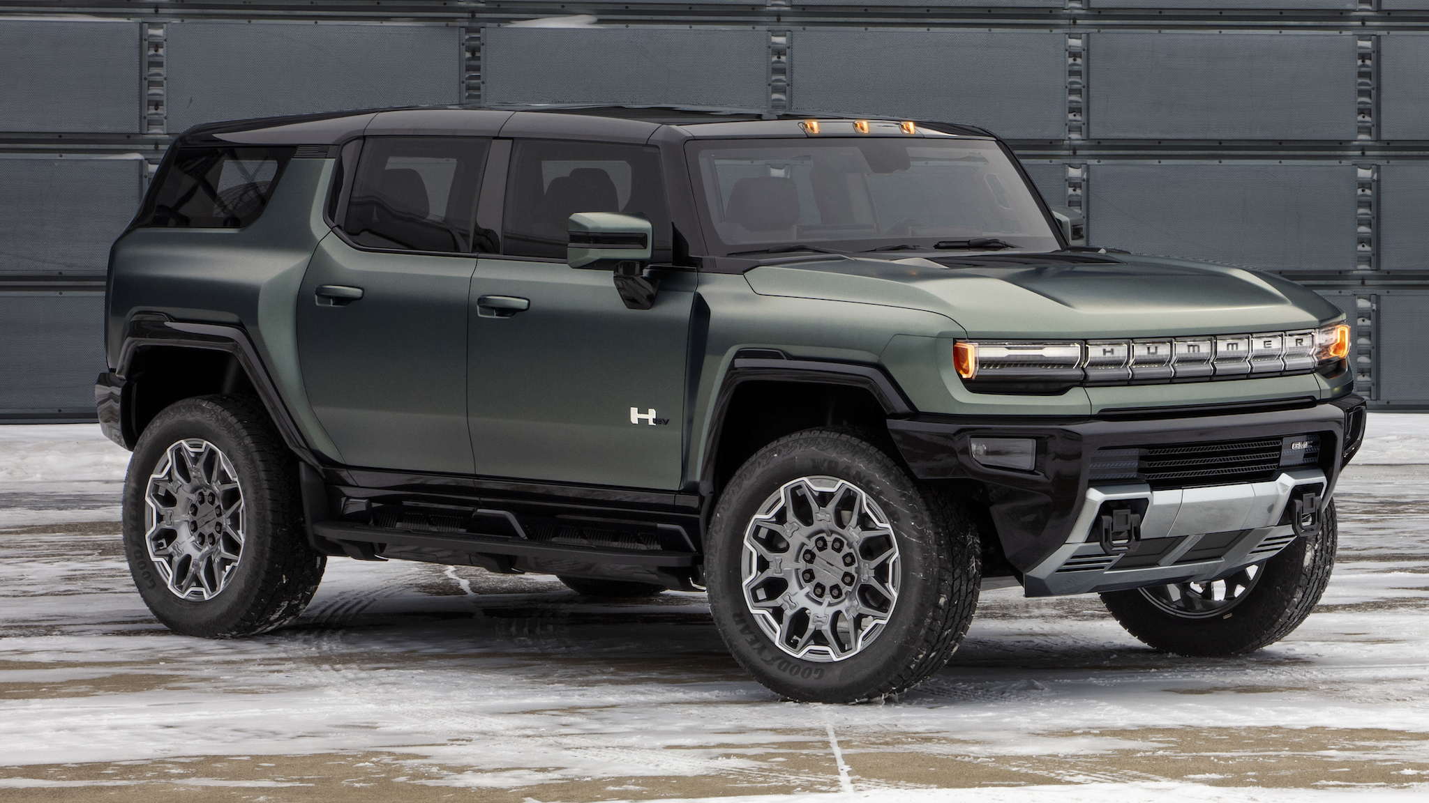 2024 GMC Hummer EV SUV